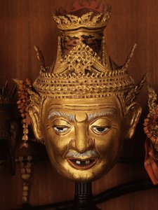 コン劇場用のレシまたは隠者の仮面（金属） 作： Thai School