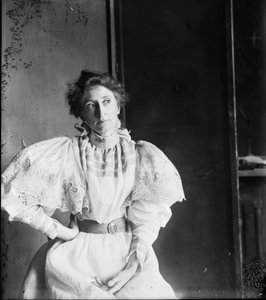 ジェニー・ディーン・カーショウ夫人サミュエル・マレー、c。 1897年。 作： Thomas Eakins