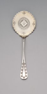 「デイジー」パターンのそばケーキサーバー、c.1875-80（銀と金箔） 作： Tiffany and Company