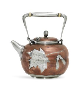 やかん、1880年頃（銀と銅） 作： Tiffany and Company