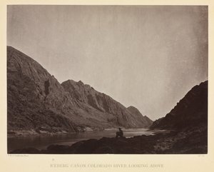 上を見下ろすコロラド川の氷山峡谷 作： Timothy H. O