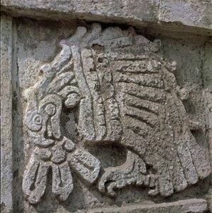 ケツァルコアトルの神殿、鷲のレリーフ 作： Toltec Toltec