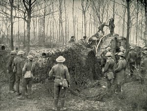 1919年に5.9のドイツ海軍砲の下にカモフラージュを導入した土地船。 作： Unbekannt
