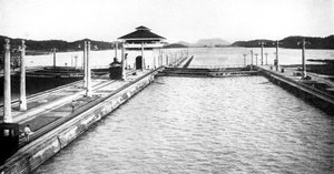 パナマ運河のロック、パナマ、1926 作： Unbekannt