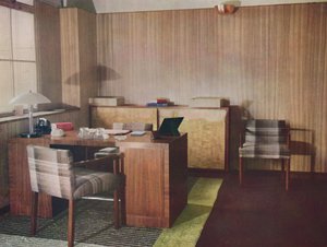 Gordon Russell Ltd.、Broadway Worcs and London、1935によって設計および実行された個人オフィス