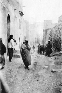 1918年、メソポタミアのモスルの通り 作： Unbekannt