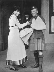 戦争慈善の旗の日の事件、1915 作： Unbekannt