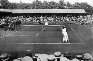 1905年の旧ウィンブルドンでの女子決勝 作： Unbekannt