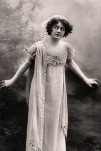 エイドリアン・アウガルデ1882-1913、イギリスの女優、1907