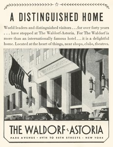 1934年、ニューヨークのウォルドーフアストリアホテルの広告。 作： Unbekannt