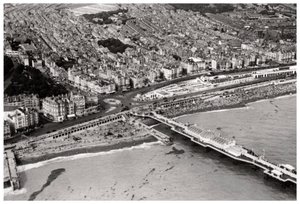 1931年1933年、ツェッペリンからのサセックスのブライトンの航空写真 作： Unbekannt