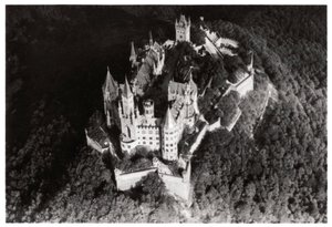ツェッペリンからのホーエンツォレルン城、バーデンヴュルテンベルク州の航空写真 作： Unbekannt