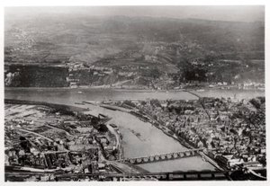 ツェッペリン帝国、1933年からのドイツ、ライン=プランティナート、コブレンツの航空写真 作： Unbekannt
