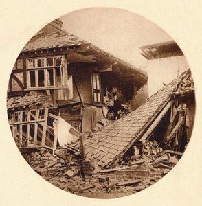 クロイドンの空襲による被害、1915年1935年 作： Unbekannt