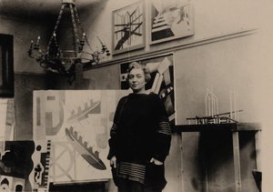 アレクサンドラ・エクスター、パリのスタジオにて。 作： Unbekannt