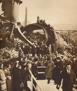 1936年1937年、サウスウェールズのDerelict Steel-Worksにて