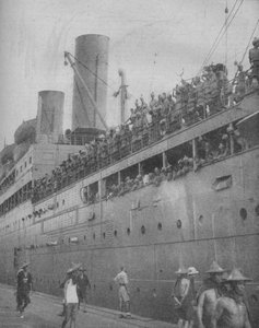 シンガポールには、1941年に大きな要塞港の防衛に参加するためにインド軍が到着しました。 作： Unbekannt