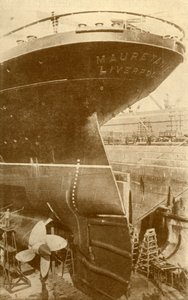 モーリタニアの船尾での作業、ドライドック、c1930。