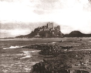 バンバラ城、ノーサンバーランド、1894年。 作： Unbekannt