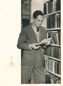 ビバリー・ニコルズは、ブースが決して庭の道を案内しないと宣言しました、c1935 1935。