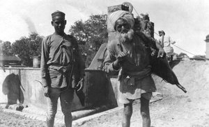 Bhistis、または水キャリア、アグラ、インド、1916-1917 作： Unbekannt