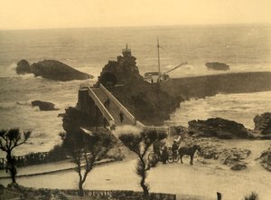 ビアリッツ-Rocher de la Vierge、c1930。 作： Unbekannt
