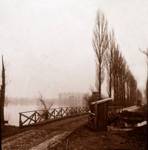 アイレット川の橋、北フランス、c1918 作： Unbekannt
