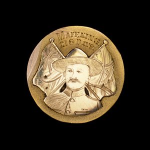 ロバート・ベーデン・パウエルが描かれた、マフェキング包囲戦の防衛を祝う英国ボーア戦争メダル（写真 作： Unbekannt