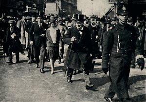 予算デー、1928、1945。