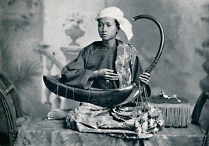 ビルマのハープ奏者、1902 作： Unbekannt