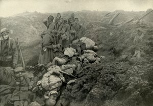 1919年、レエパルジェでドイツ軍の塹壕を占領しました。 作： Unbekannt