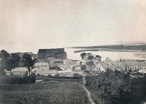 カーリングフォード-カーリングフォード城の遺跡を見せる、1895