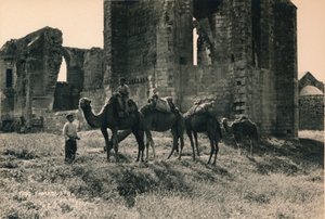 1936年、北キプロスのファマグスタ、マルティネンゴバスティオンにあるカルメル会とアルメニアの教会 作： Unbekannt