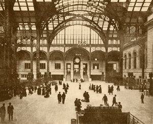セントラルホール、ペンシルベニア駅、ニューヨークペンシルバニア鉄道会社、1930年。 作： Unbekannt