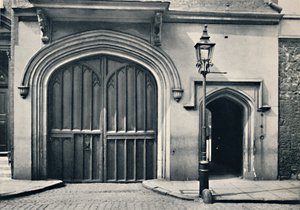 チャーターハウス。エントランスゲートウェイの外観、1925年 作： Unbekannt