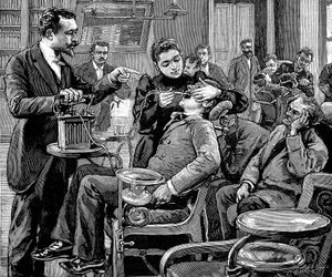 1892年、パリの歯学部のクリニック 作： Unbekannt