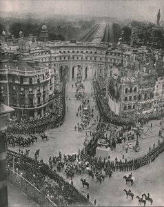 ジョージ5世とメアリー女王の戴冠式、ロンドン、1911年。 作： Unbekannt