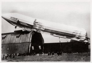 墜落したツェッペリンLZ 8ドイツII、デュッセルドルフ、ドイツ、1931 1933 作： Unbekannt