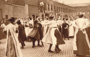 ダンスは戦争の終焉を祝う、1918 1935 作： Unbekannt