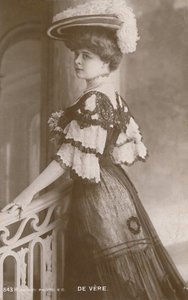 デベア、1879-1934、c1930。 作： Unbekannt