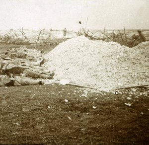 死体、スアン、フランス北部、1915年9月 作： Unbekannt