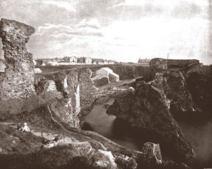ダンバー城、スコットランド、イーストロージアン、1894年。 作： Unbekannt