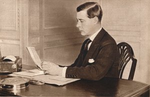 1936年、ロンドンのセントジェームズパレスのオフィスで働いていたエドワード8世 作： Unbekannt