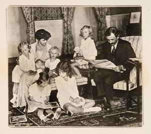 亡命中の皇帝チャールズ 1 世とその家族、1920 年代。 作： Unbekannt