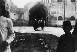 バグダッドバザールの入り口、メソポタミア、第一次世界大戦、1918年 作： Unbekannt