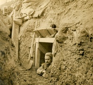 掘り出された避難所への入り口、c1914-c1918
