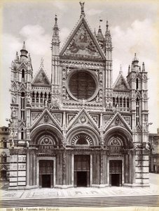 19世紀後半または20世紀初頭のイタリア、シエナ大聖堂のファサード