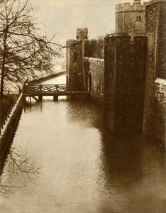1928年、1935年、ロンドン塔の堀の洪水。 作： Unbekannt