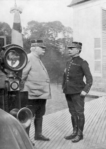 フランスの第一次世界大戦将軍ジョセフジョッフルとフェルディナンドフォッシュ、フランダース、1914