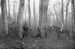 1915年、フランスのアルゴンヌの森でのフランスのパトロール 作： Unbekannt